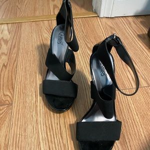 Carlos size 7 heels